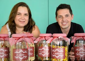 Elementos que remetem à infância e ao jeito simples da roça integram mostra Elementos que remetem à infância e ao jeito simples da roça integram mostra